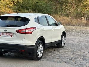 Nissan Qashqai 2WD*1.5 diesel*af.2017 luna 04*navigatie*factura+fiscal si nr.rosii - imagine 5