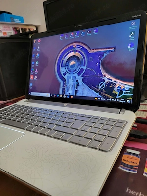 Laptop marca Asus PRO si HP ProBook cu diverse configurații ideale pentru acasă, proiecte scoală