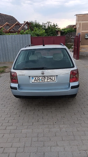 vând Volkswagen Passat b5.5  - imagine 3
