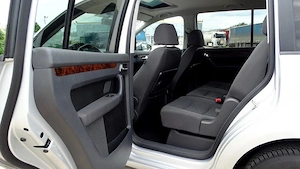 De vanzare volkswagen touran 2.0 tdi - imagine 2