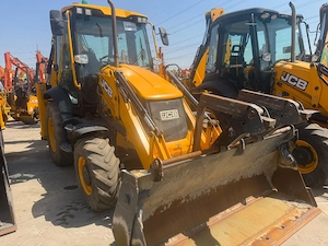 Buldoexcavator JCB 3CX an 2020