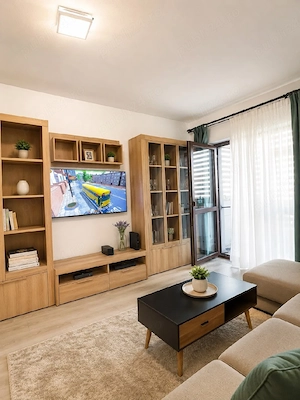 De vanzare! Direct proprietar! curte si loc de parcare - imagine 7