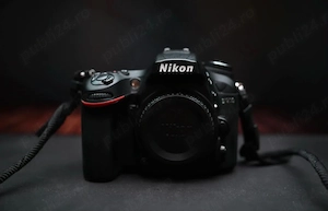 Nikon D7200 + obiectiv si grip