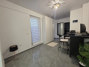 Închiriez apartament cu doua camere  - imagine 5