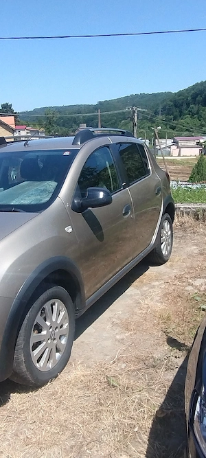 Vând Sandero Stepway 2018 - imagine 3