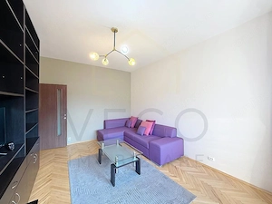 Apartament cu 3 camere, 70 mp, 2 bai, balcon, in Centru  - imagine 3