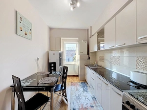 Apartament cu 3 camere, 70 mp, 2 bai, balcon, in Centru  - imagine 11