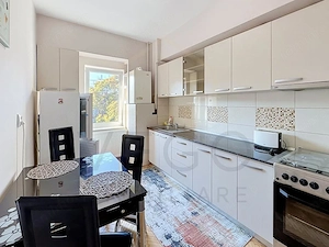 Apartament cu 3 camere, 70 mp, 2 bai, balcon, in Centru  - imagine 12