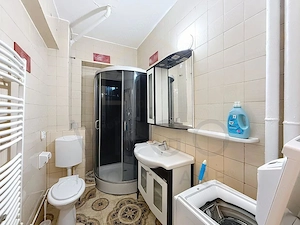 Apartament cu 3 camere, 70 mp, 2 bai, balcon, in Centru  - imagine 14