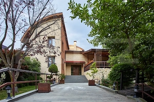 Vilă exclusivistă de 340 mp utili,Teren 1.400 mp,Jacuzzi & Grădină -Faget