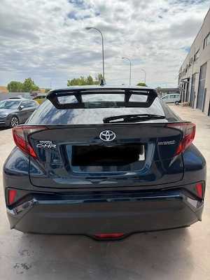 Toyota C-HR An 2023 Motor 1.8 Benzina-hybrid Euro 6 - imagine 4