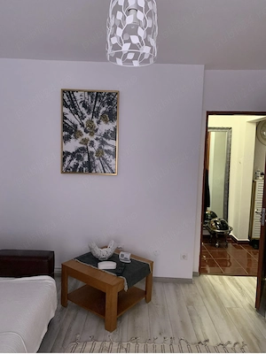 Închiriez garsonieră modernă , mobilata, renovata, aproape de stație , disponibilă din 1 Septembrie 