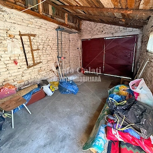 | Casa cu 2 camere | Curte: 134 mp + Garaj | Strada Cezar | - imagine 11