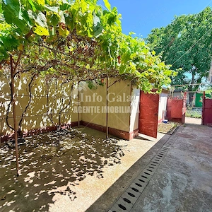 | Casa cu 2 camere | Curte: 134 mp + Garaj | Strada Cezar | - imagine 2
