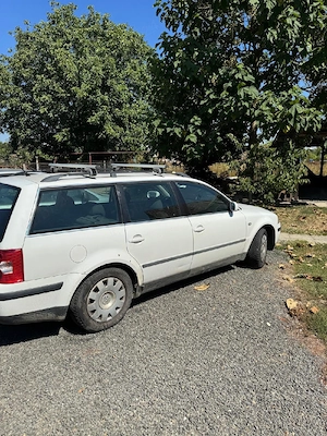 Vând două mașini Ford și Volkswagen  - imagine 5