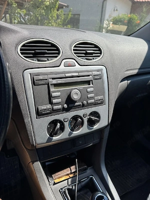 Vând două mașini Ford și Volkswagen  - imagine 2