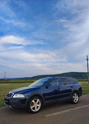 Skoda Octavia Scout 4x4 - imagine 5