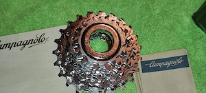 vand caseta 9 pinioane noi CAMPAGNOLO VELOCE 12- 23 DINTI lipsa un distantier 