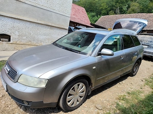 Audi A4 B6 anul 2003 - imagine 3
