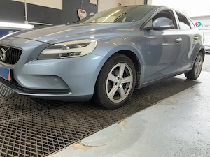 Volvo V40 - 2.0 diesel - 11 2017 - facelift - imagine 2