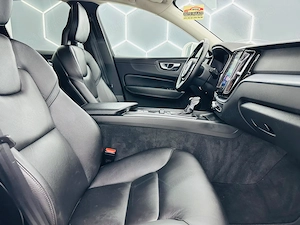 Volvo XC60 - imagine 18