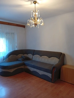 Închiriez apartament 2 camere zona Rogerius str Traian Lalescu vizavi.de.casa minunata - imagine 3