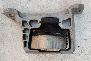 Suport motor Ford C-Max 1.5 TDCi 120 CP model 2015-2019  - imagine 3
