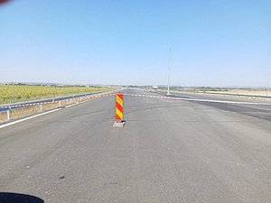 Angajez muncitori la autostrada