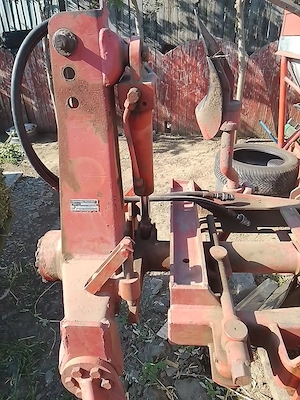 Vând tractor John Deere 1640 70 cai. Se da la pachet cu plug Nemier Delta cu doua trupițe - imagine 9