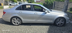 Vând Mercedes C180 w204  - imagine 2