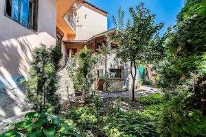 REZERVAT Apartament cu 4 camere si terasa langa primarie - imagine 2