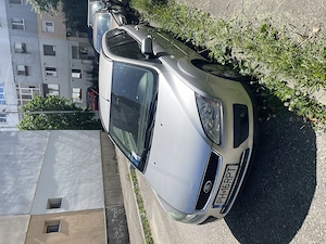 Ford de vânzare pentru dezmembrare