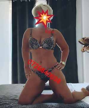  Kyra Matură autentică   