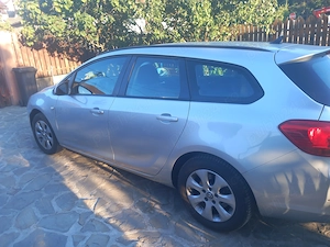 OCAZIE! Vând Opel ASTRA 2016 120000km diesel 8400 EUR, ușor negociabil - imagine 5
