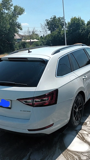 Se vinde skoda superb 3 1.6 tdi. Dsg consum 5.stare f.bună. - imagine 2