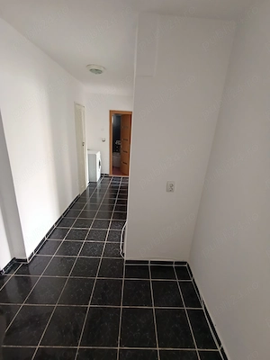 Vînd apartament cu 3 camere  - imagine 4