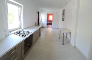Casa in centru str Mihai Eminescu - imagine 2