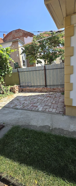 Casa in centru str Mihai Eminescu - imagine 9