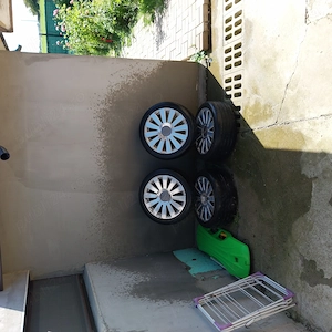 Jante Originale Audi 18" 5x112 cod 4F0601025AA cu Anvelope 245/40/R18, modelul robust cu spițe late 