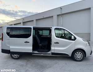 Vind Renault Trafic 1,6 diesel 9 locuri,...VARIANTE - imagine 8