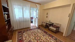 75.000 euro, 3 camere, Centru, etaj 3/4 - imagine 7
