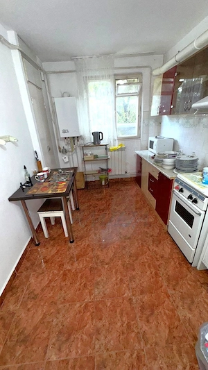 75.000 euro, 3 camere, Centru, etaj 3/4 - imagine 6