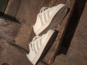 Adidași sport....