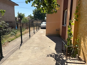 Vand casa in Craiova (Bresti) - imagine 2