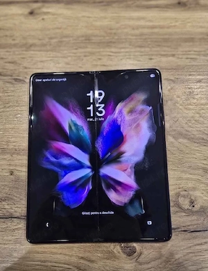 Samsung Galaxy Z Fold3 5G