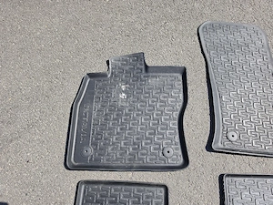 Set covorase/presuri originale Skoda Octavia 3 - imagine 2
