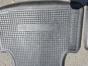 Set covorase/presuri originale Skoda Octavia 3 - imagine 4