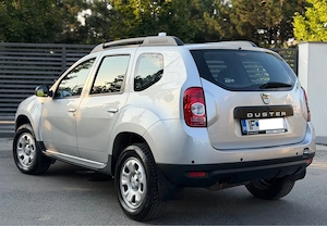 Dacia Duster 4x4 1.6 16V Doar 41.900km  - imagine 4