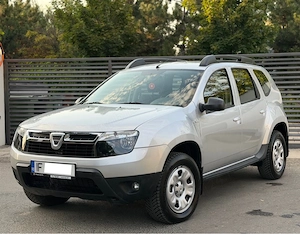 Dacia Duster 4x4 1.6 16V Doar 41.900km  - imagine 2
