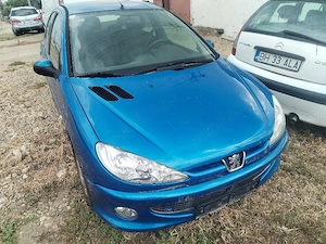 dezmembrez Peugeot 206 ,1.4 hdi - imagine 2